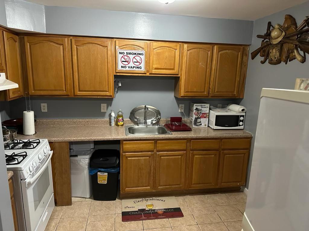 Divine Guest House Room D. 6Mins Near Ewr Newark Airport, 4Mins To Penn Station / Prudential Экстерьер фото